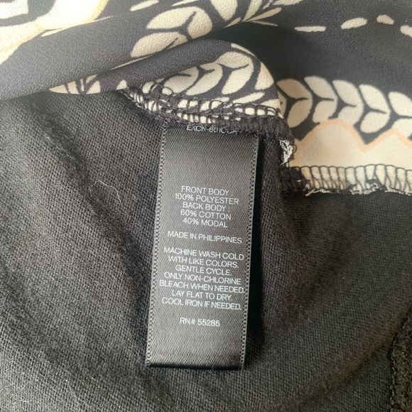 Express Zipper Floral Tank - Picture 6 of 6